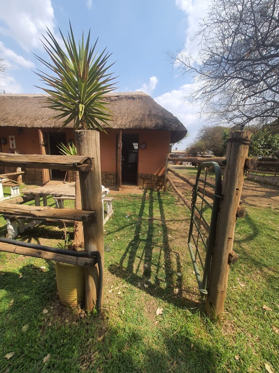 13 Bedroom Property for Sale in Hartbeespoort Rural North West